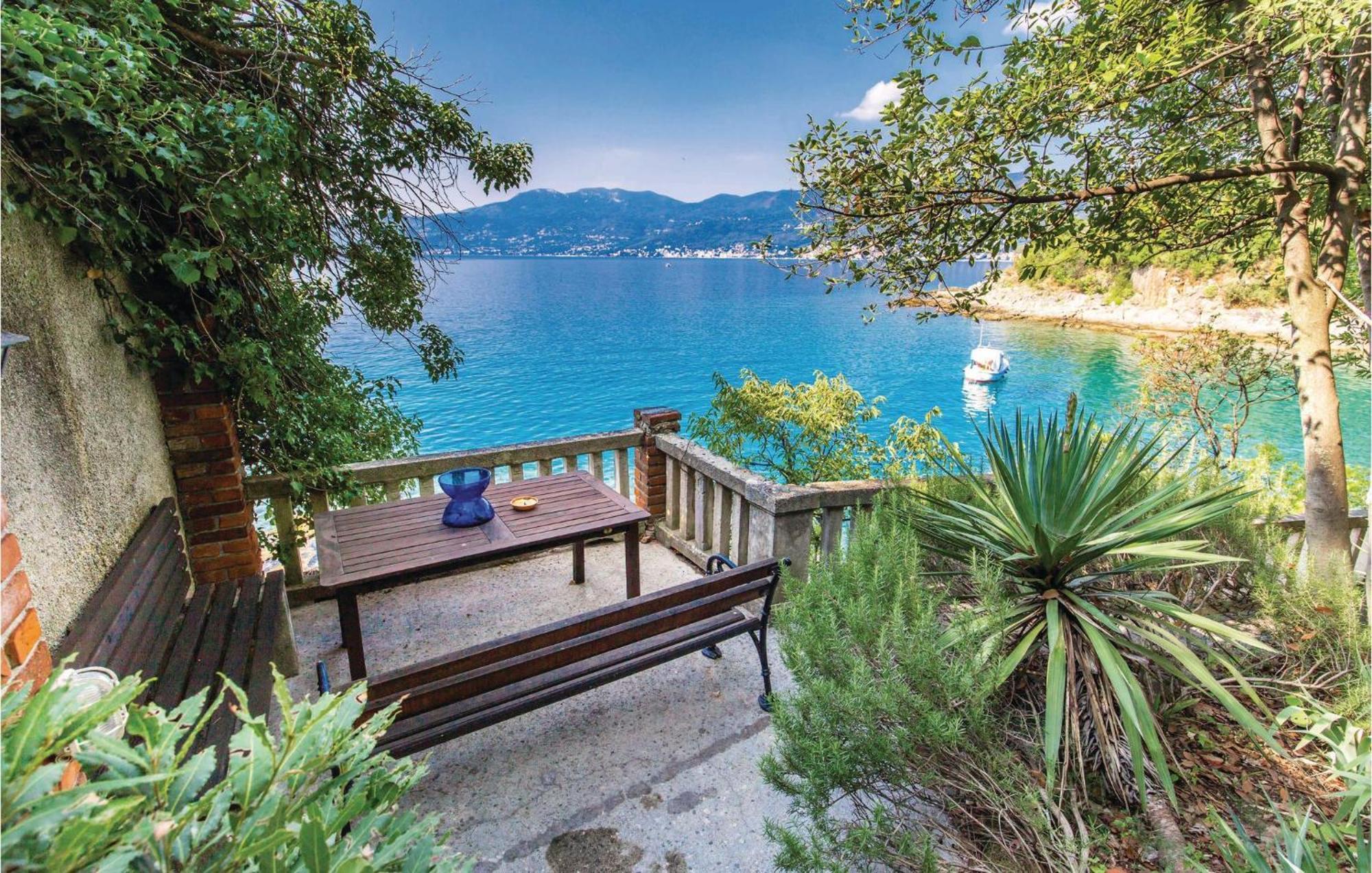 Lovely Apartment In Rijeka With House Sea View Dış mekan fotoğraf
