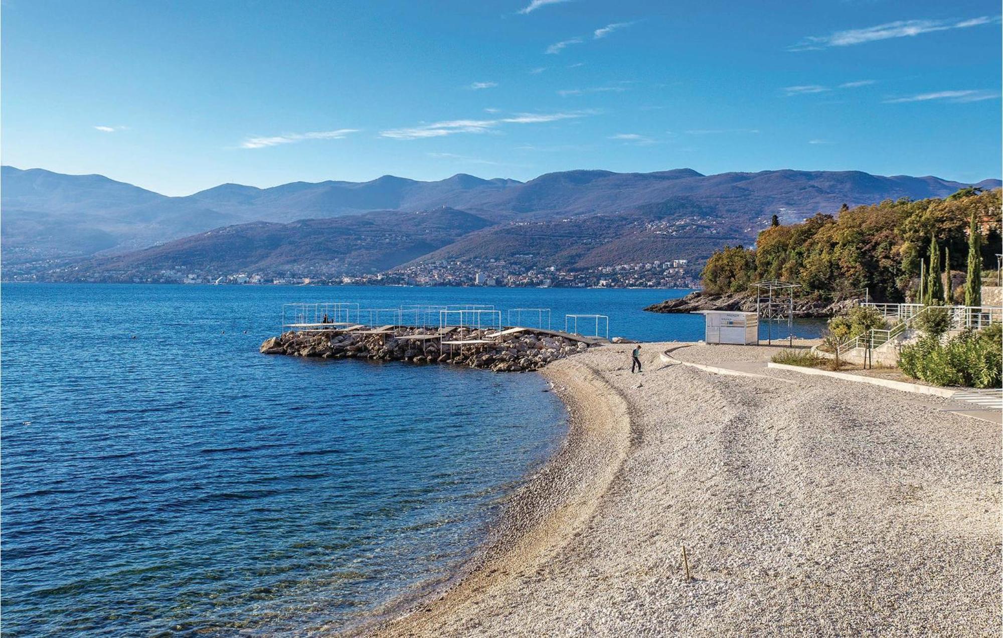 Lovely Apartment In Rijeka With House Sea View Dış mekan fotoğraf
