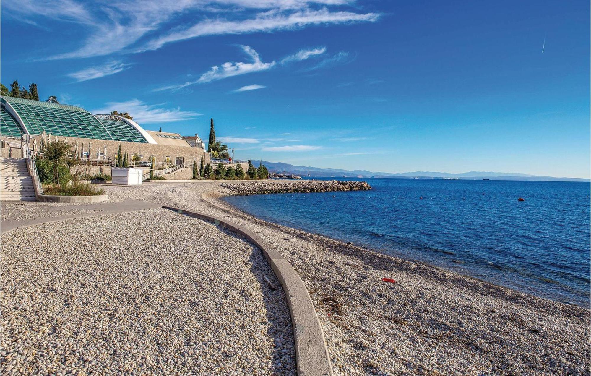 Lovely Apartment In Rijeka With House Sea View Dış mekan fotoğraf